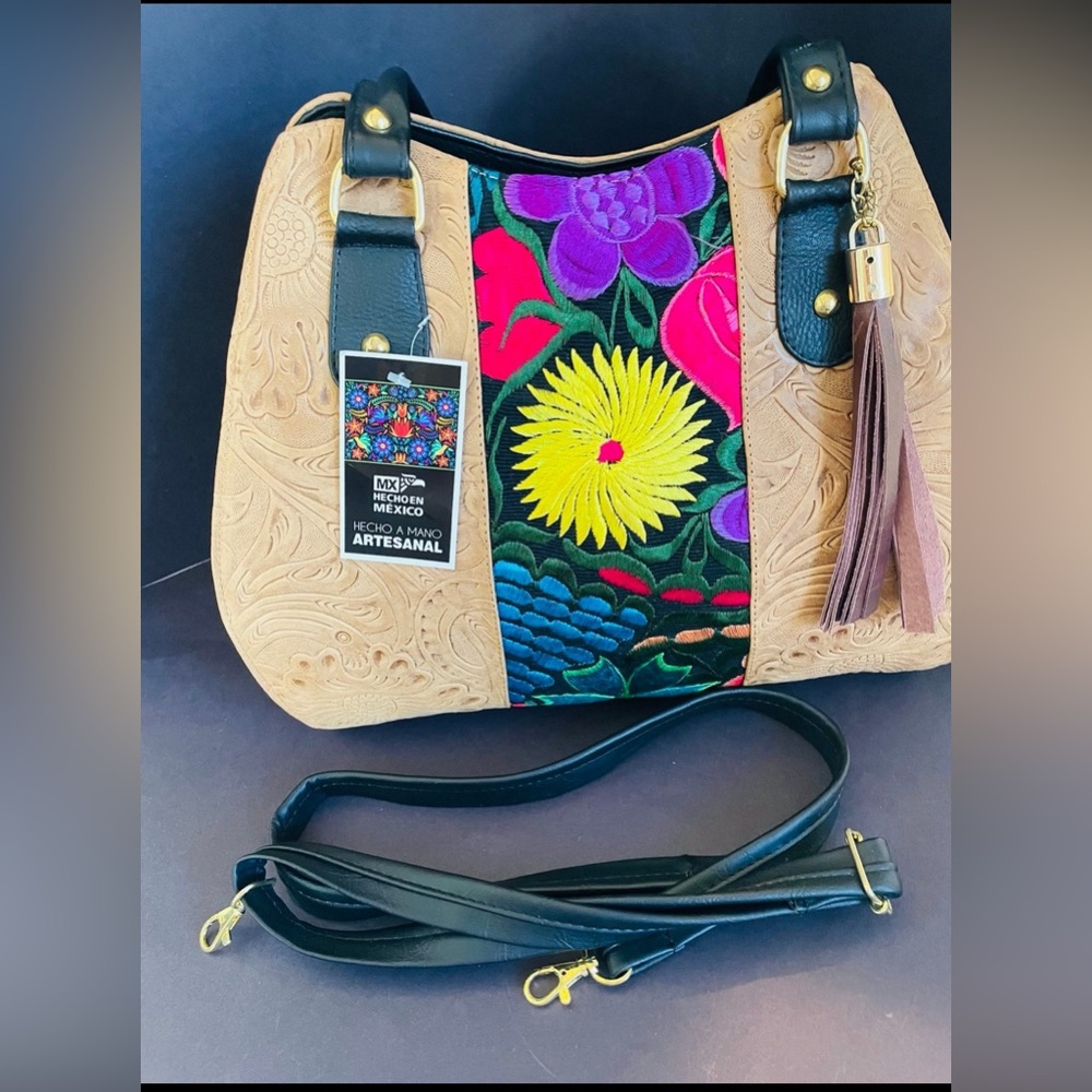Creaciones Leyenda Mexican Artisan shoulder bag BNWT
